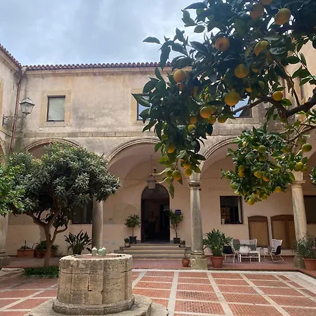 ベッド・アンド・ブレックファスト Conte Umberto Salemi